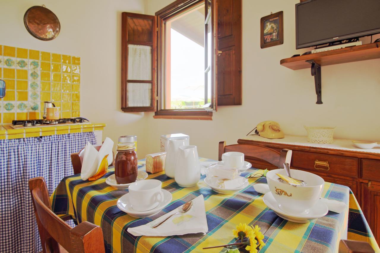 Podere Tre Cipressi Aparthotel Campiglia Marittima Exterior foto